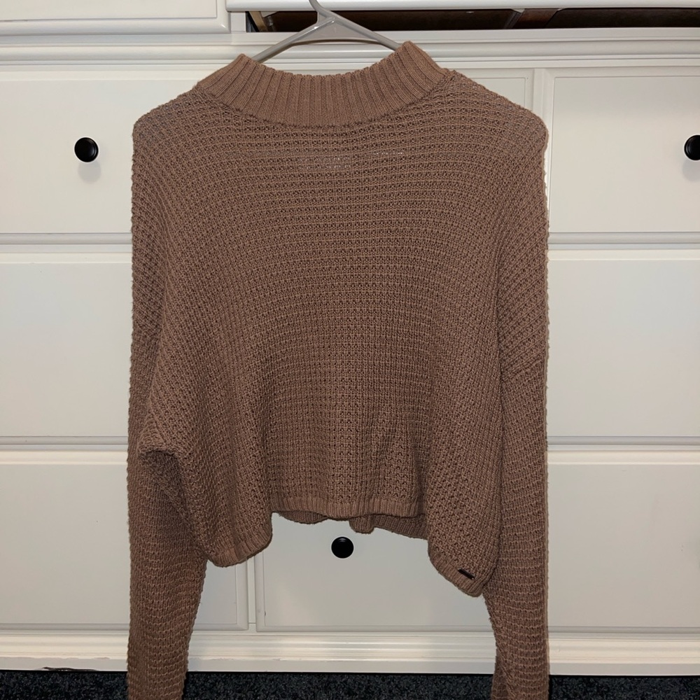 Hollister Cropped Sweater